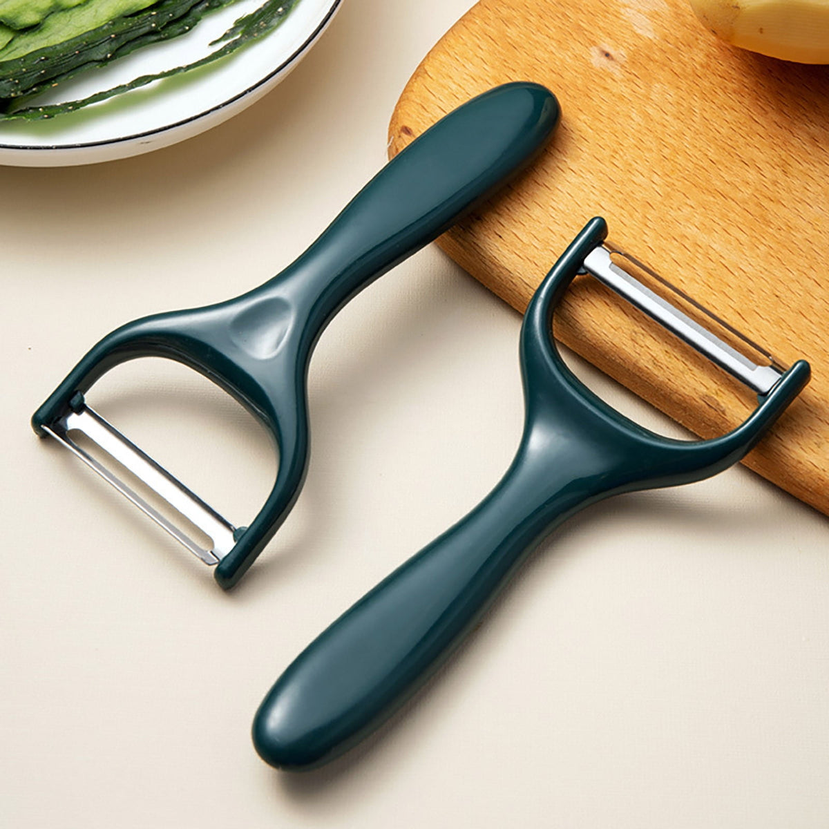 Y-Shaped Vegetable Peeler in Stainless Steel with Green Grip - Image 5